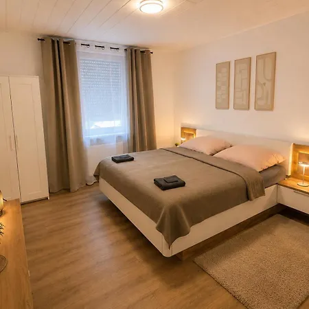 Geräumige 3-zimmer-ferienwohnung Mit Terrasse Apartment