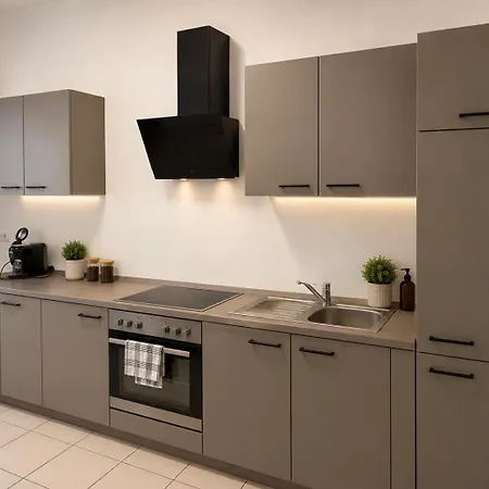 Geräumige 3-zimmer-ferienwohnung Mit Terrasse * Koblenz (Rhineland-Palatinate)