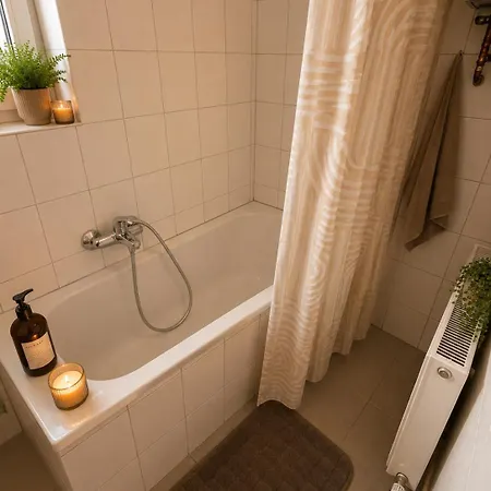 Geraeumige 3-zimmer-ferienwohnung Mit Terrasse *